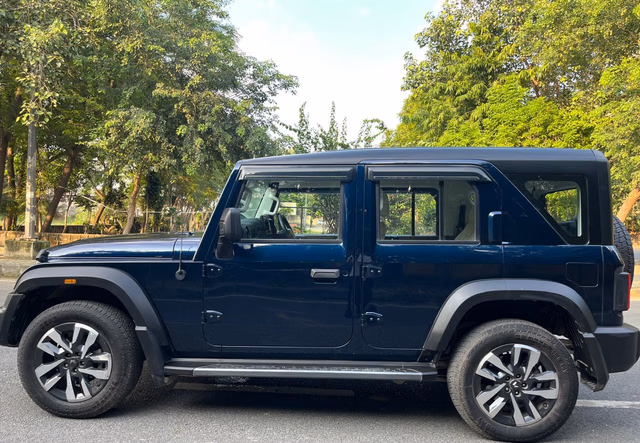 Mahindra Mahindra Thar ROXX view 4
