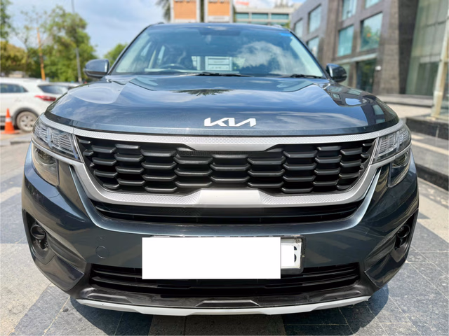 Kia Kia Seltos view 2
