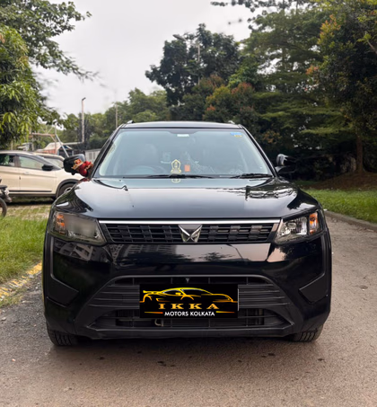 2023 Mahindra Mahindra XUV300