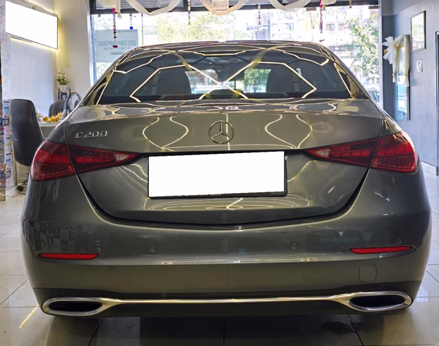 Mercedes-Benz Mercedes-Benz C-Class view 3