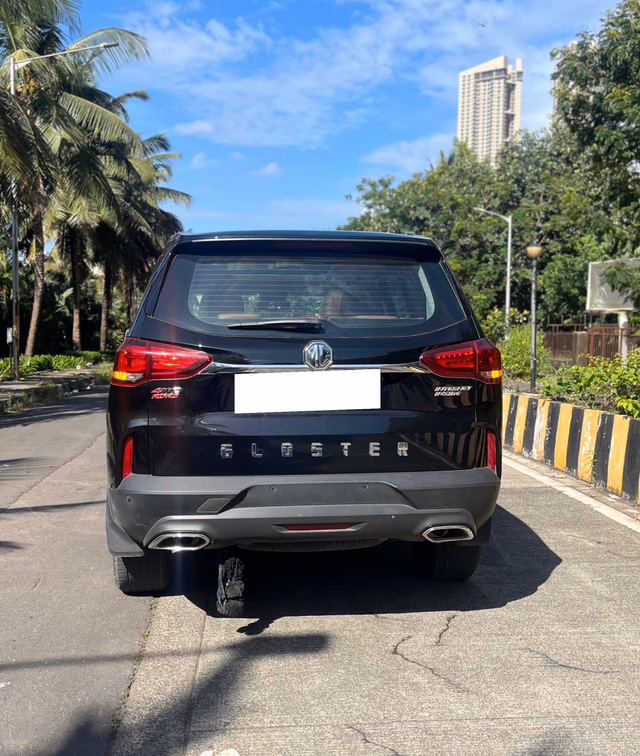 MG MG Gloster view 3