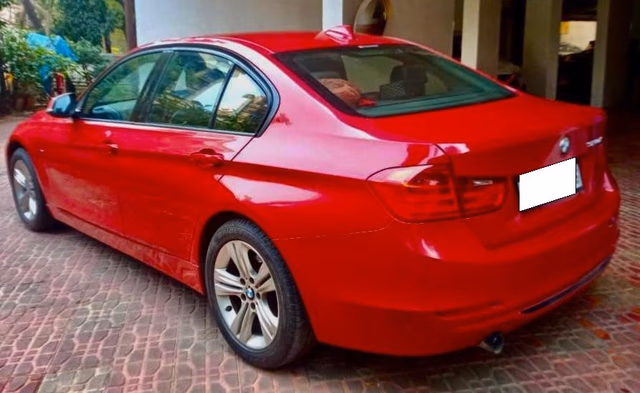 BMW BMW 3 Series view 4