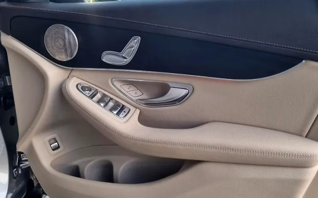 Mercedes-Benz Mercedes-Benz GLC view 5