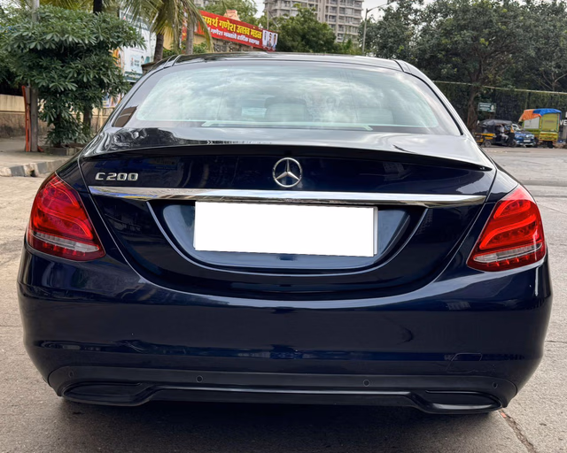 Mercedes-Benz Mercedes-Benz C-Class view 4