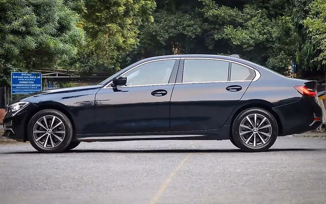 BMW BMW 3 Series Long Wheelbase view 4