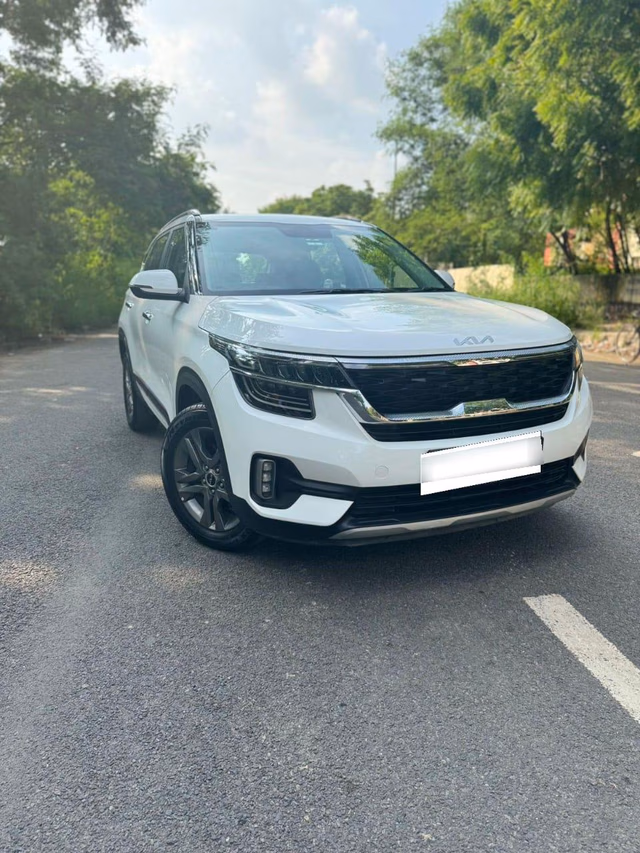 Kia Kia Seltos view 2