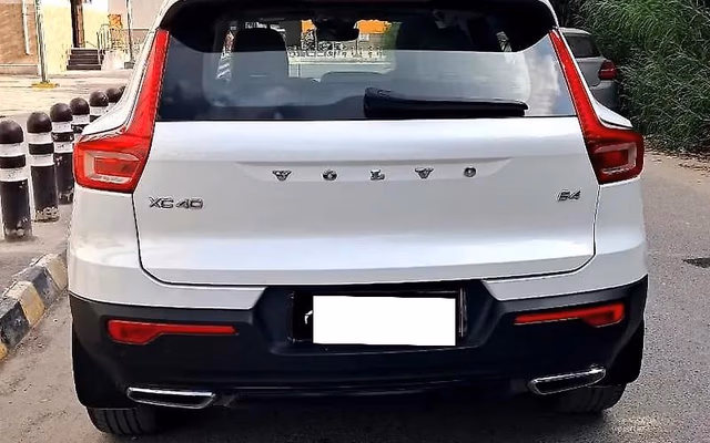Volvo Volvo XC40 view 3