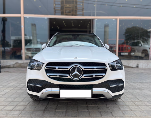 Mercedes-Benz Mercedes-Benz GLE view 2