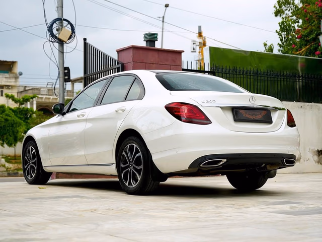 Mercedes-Benz Mercedes-Benz AMG C 63 view 5