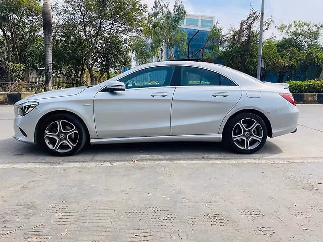 Mercedes-Benz Mercedes-Benz CLA view 5