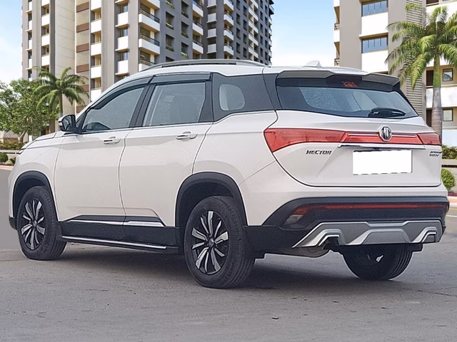 MG MG Hector view 5