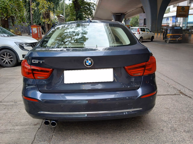 BMW BMW 3 Series GT view 3