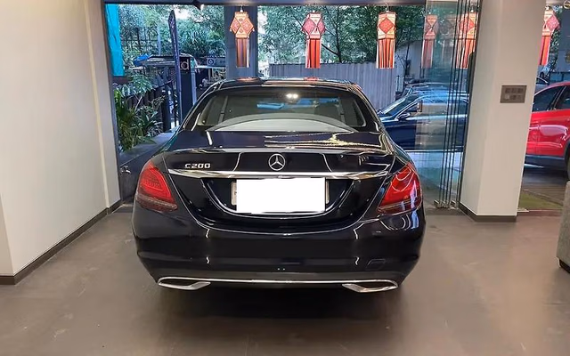 Mercedes-Benz Mercedes-Benz C-Class view 3