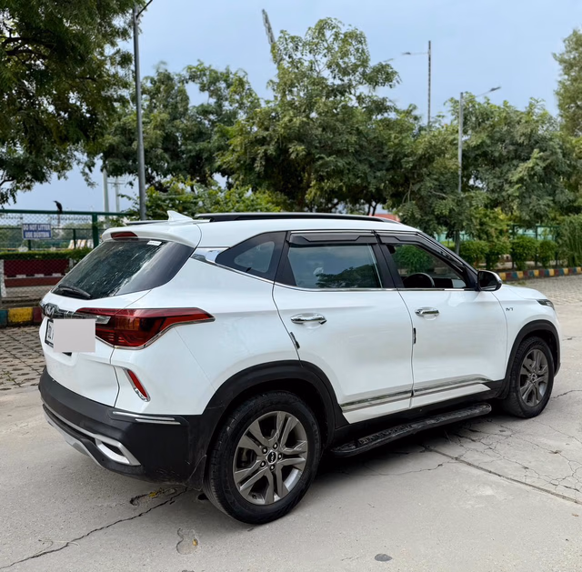 Kia Kia Seltos view 4