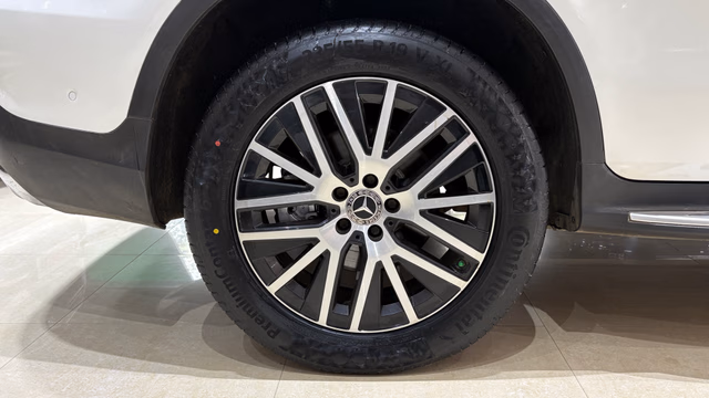 Mercedes-Benz Mercedes-Benz GLC view 5