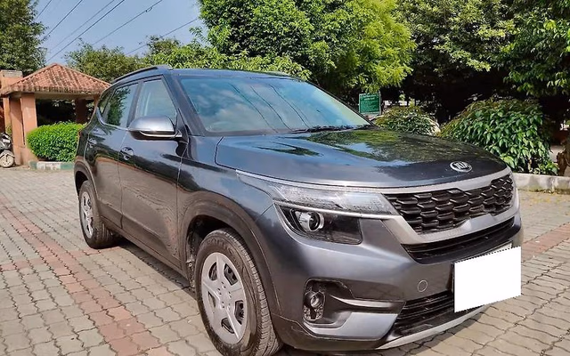 Kia Kia Seltos view 2