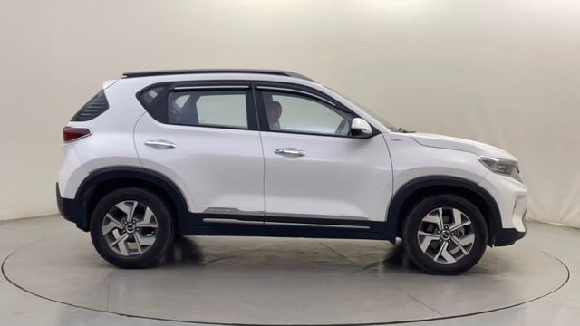 Kia Kia Sonet view 4