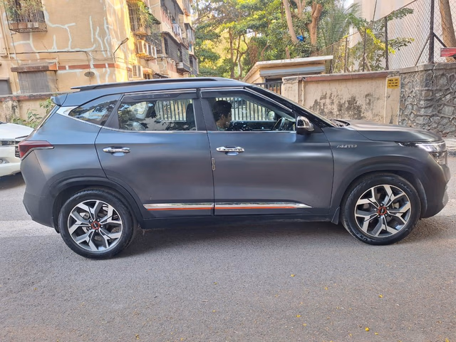 Kia Kia Seltos view 3