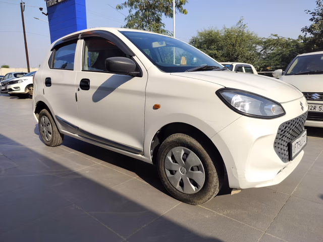 Maruti Maruti Alto K10 view 5