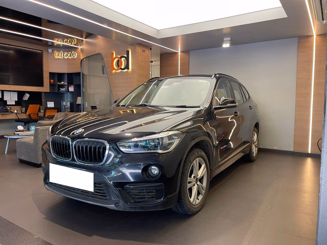 BMW BMW X1 view 5