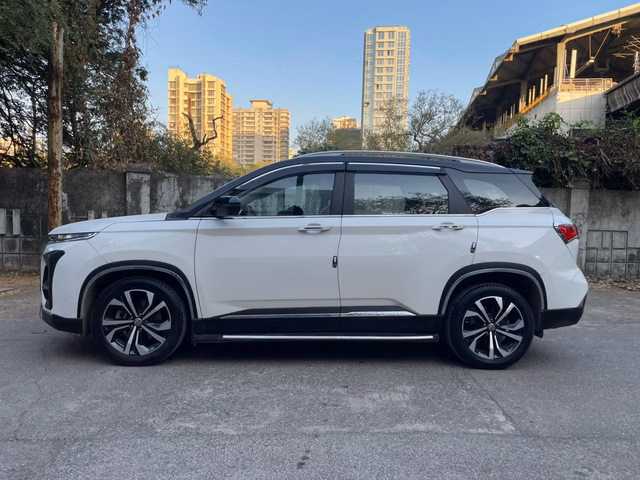 MG MG Hector view 5