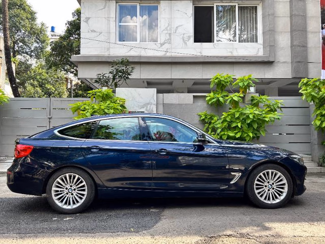 BMW BMW 3 Series GT view 3