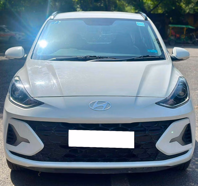 Hyundai Hyundai Grand i10 Nios view 4