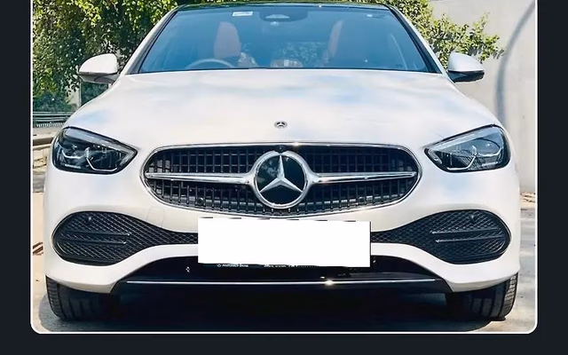 Mercedes-Benz Mercedes-Benz C-Class view 2