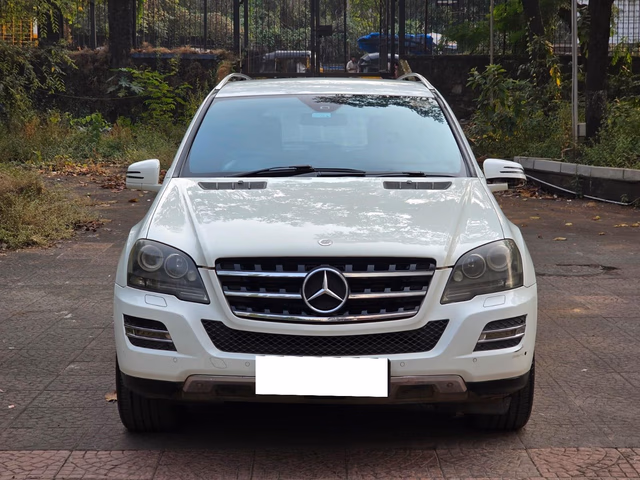 Mercedes-Benz Mercedes-Benz M-Class view 5