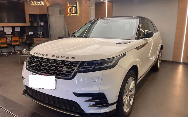 Land Rover Land Rover Range Rover Velar view 4