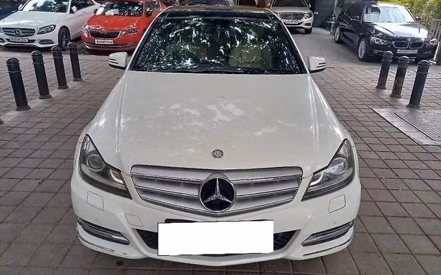 Mercedes-Benz Mercedes-Benz C-Class view 3
