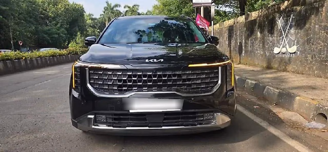 Kia Kia Carnival view 2