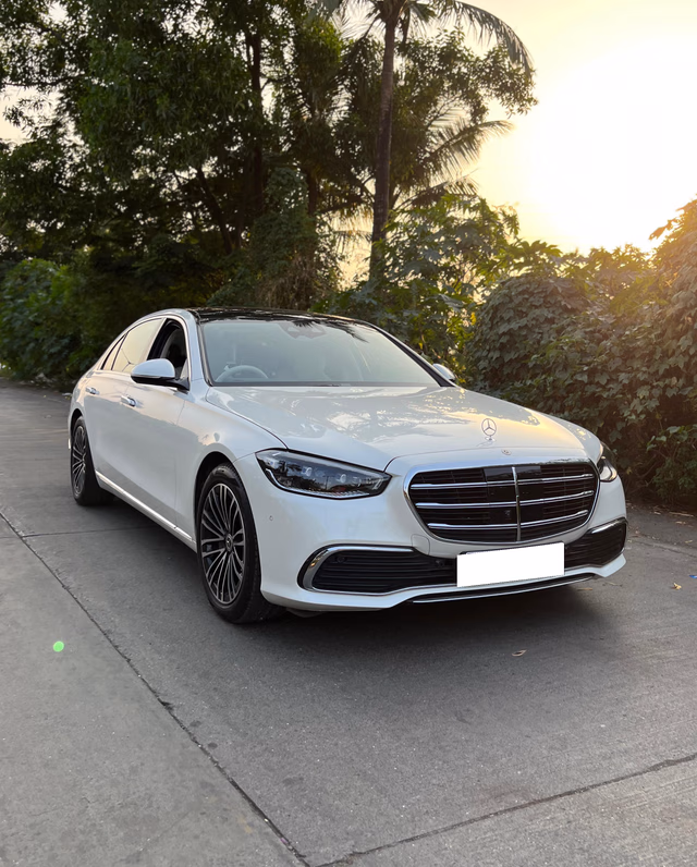 Mercedes-Benz Mercedes-Benz S-Class view 2