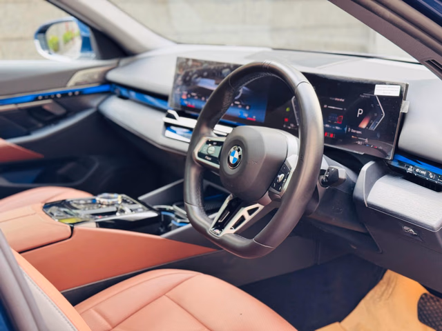 BMW BMW 5 Series view 5