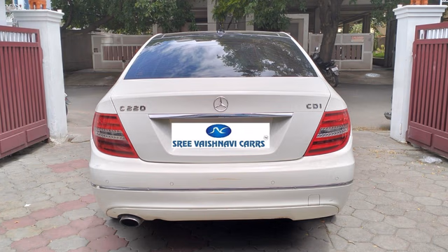 Mercedes-Benz Mercedes-Benz C-Class view 3