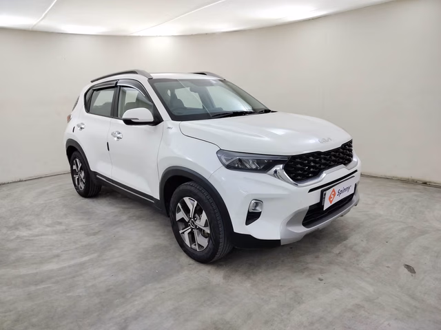 Kia Kia Seltos view 3