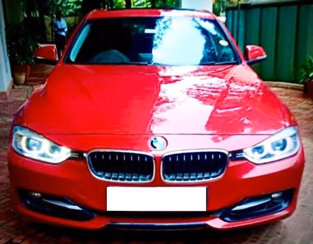 BMW BMW 3 Series view 2