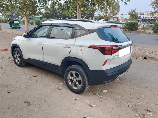 Kia Kia Seltos view 4