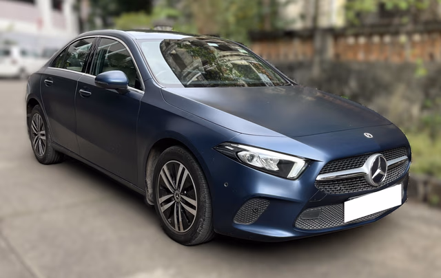 Mercedes-Benz Mercedes-Benz A-Class Limousine view 2