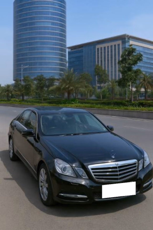 Mercedes-Benz Mercedes-Benz E-Class view 4