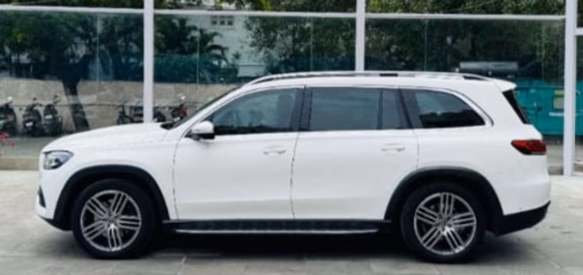 Mercedes-Benz Mercedes-Benz GLS view 4