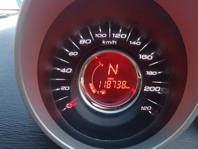 Mahindra Mahindra XUV500 view 5