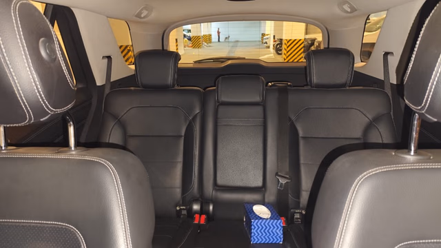 Mercedes-Benz Mercedes-Benz M-Class view 3