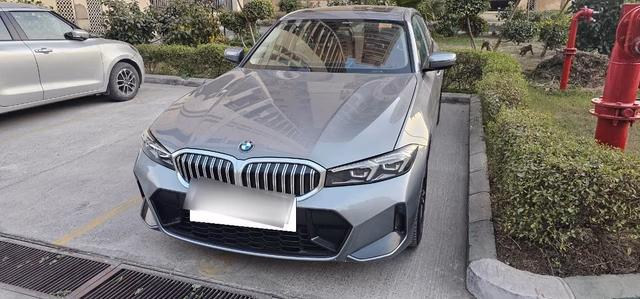 BMW BMW 3 Series Long Wheelbase view 2