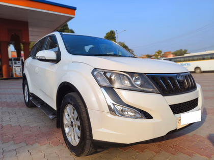 2016 Mahindra Mahindra XUV500