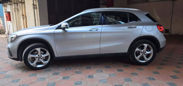 Mercedes-Benz Mercedes-Benz GLA Class view 4