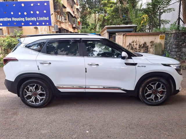 Kia Kia Seltos view 3