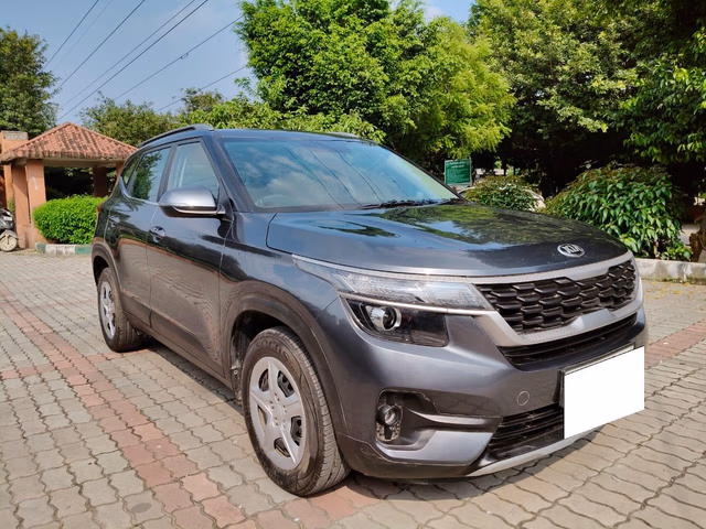 Kia Kia Seltos view 2