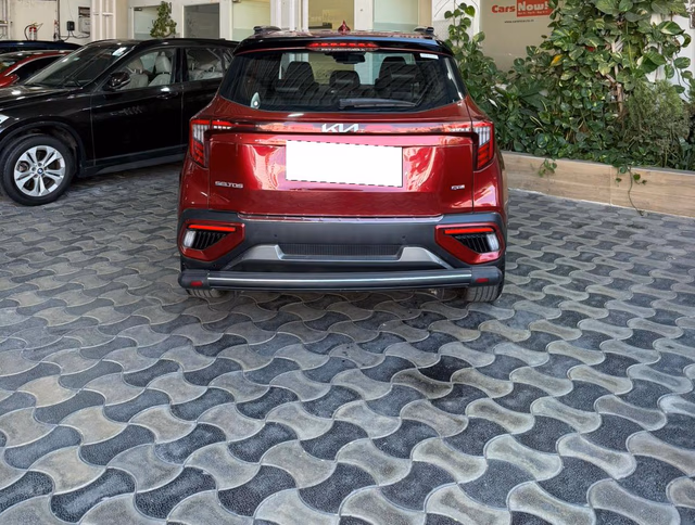 Kia Kia Seltos view 4