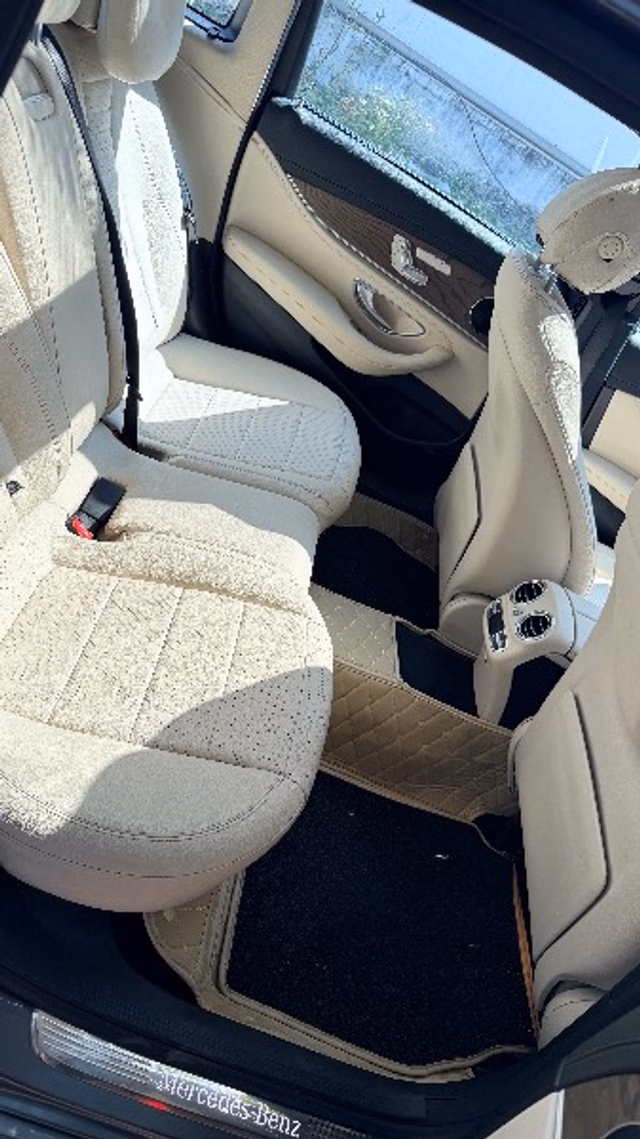 Mercedes-Benz Mercedes-Benz E-Class view 4